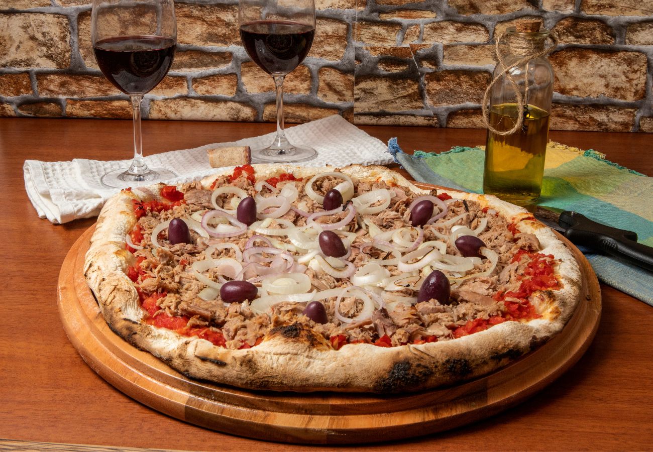 Pizza de tonyina i ceba, l'autèntica pizza italiana